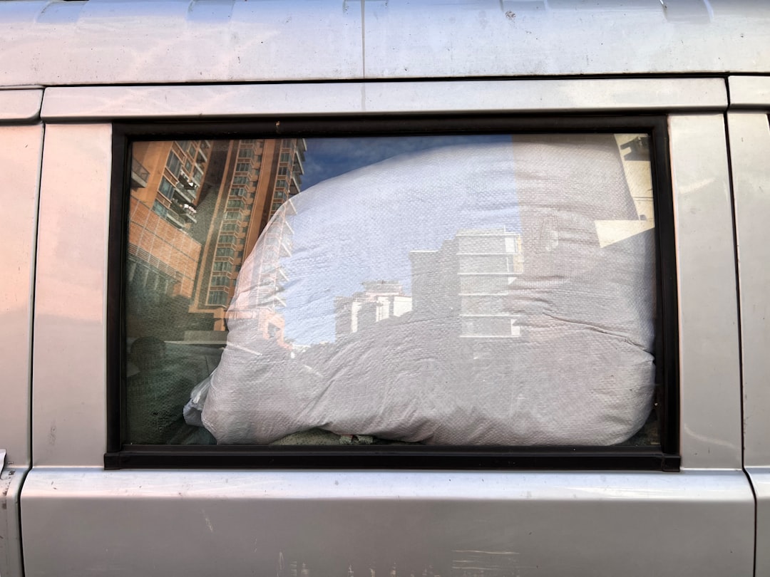 Photo windshield installation
