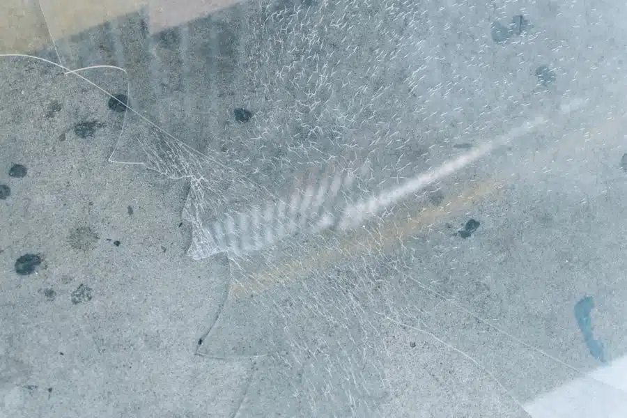 Photo cracked windshield