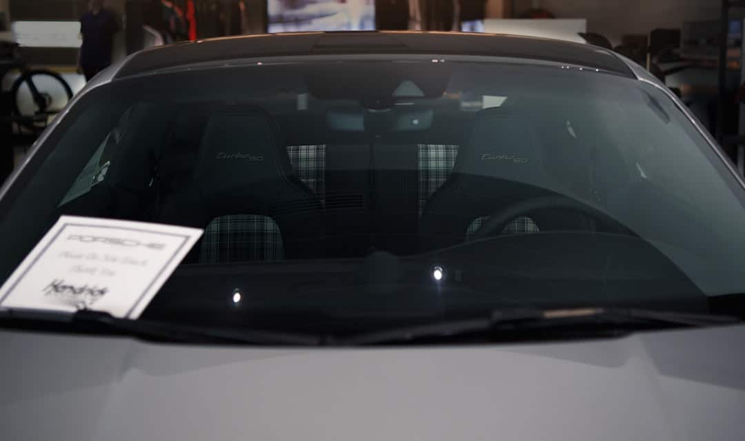 Photo windshield chip