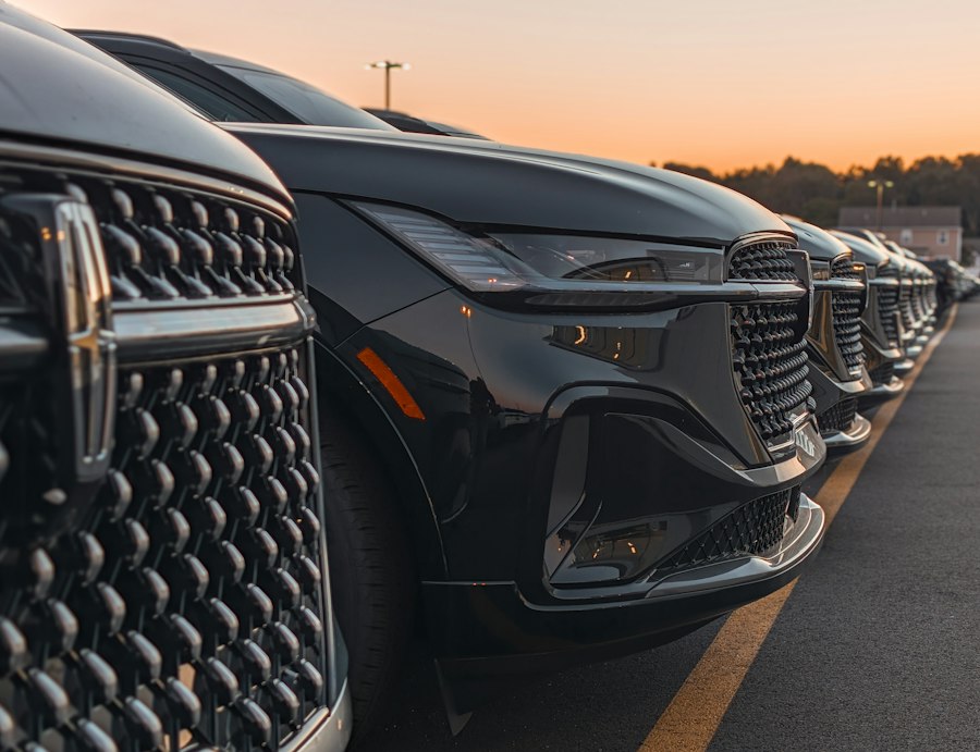 Photo car dealership customer service retention
